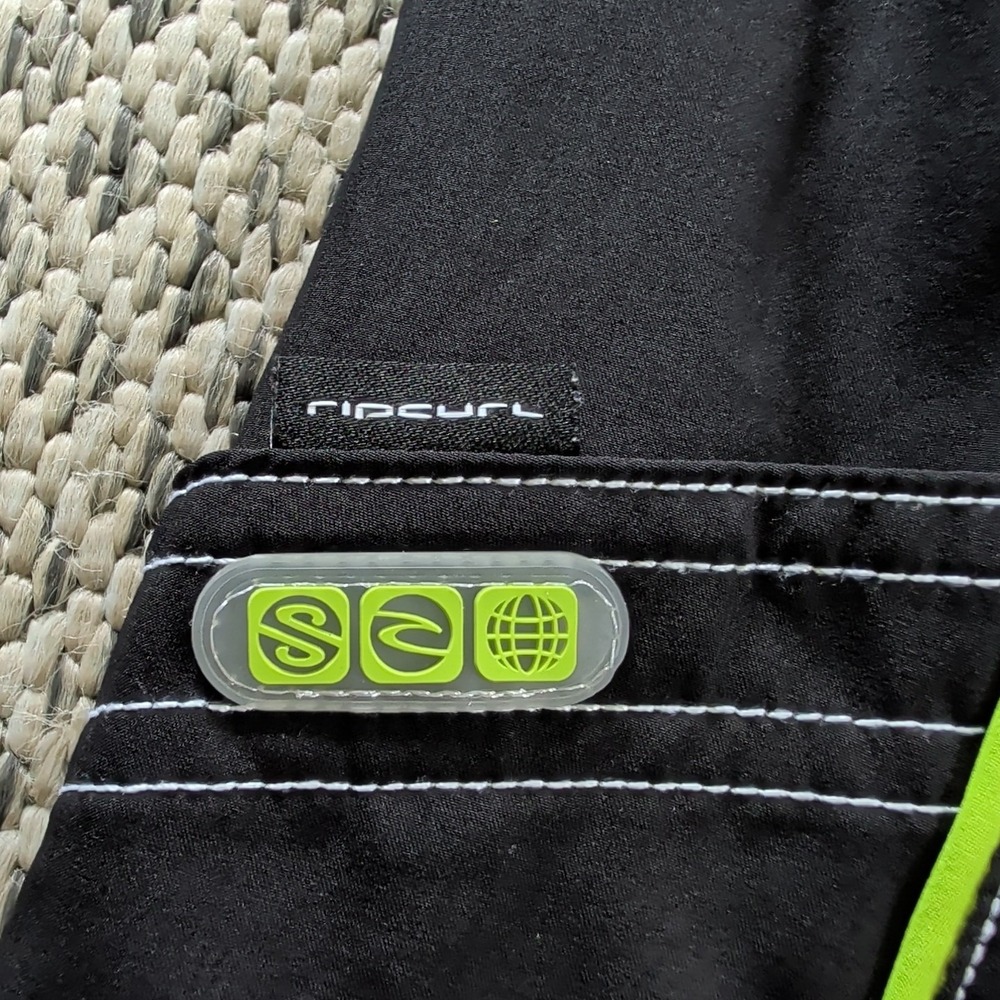 Rip Curl Mirage Ultimate Stretch Boardshorts Mens Sz 34 Black & Neon Green EUC - Picture 3 of 10